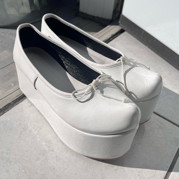 Flat apartment white platform ballet flats 🩰 - Picture 2 of 4